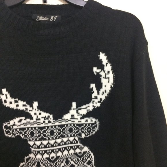 Studio 8T Christmas Sweater Holidays Reindeer NWOT - Picture 5 of 10